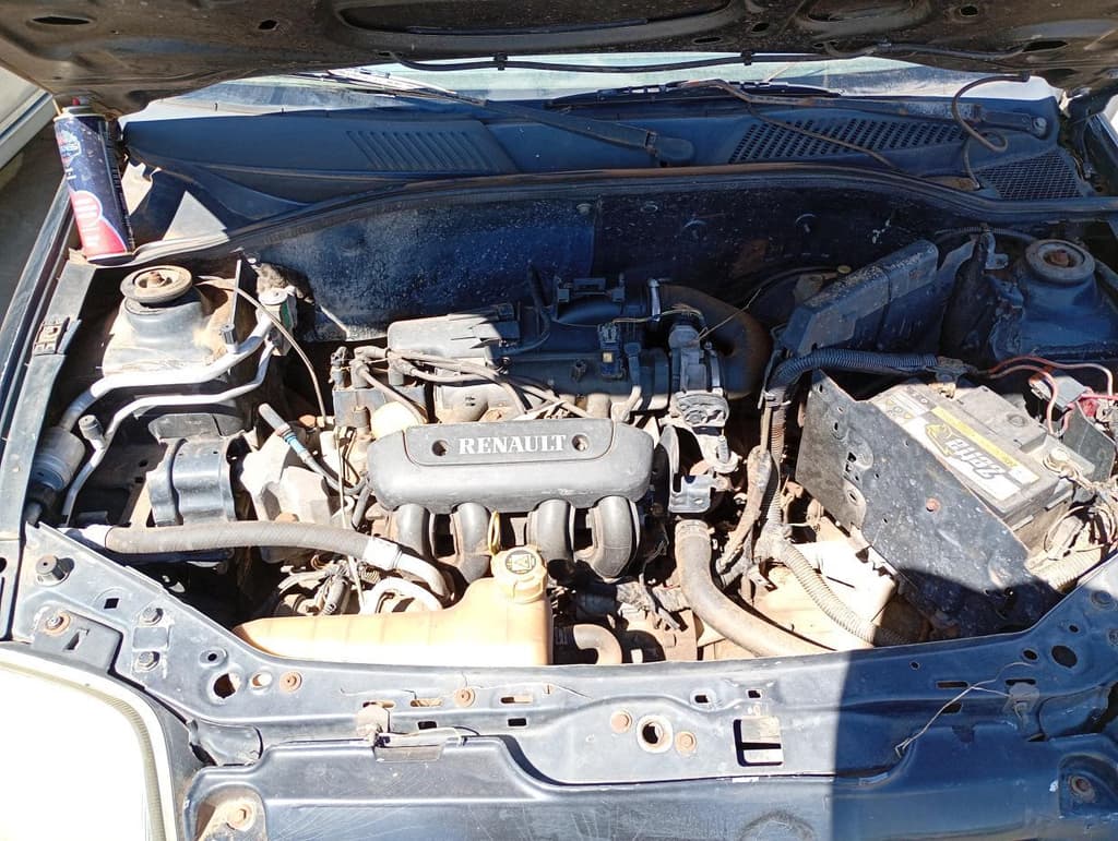 Renault Clio RN 1.0 2001 — foto 6