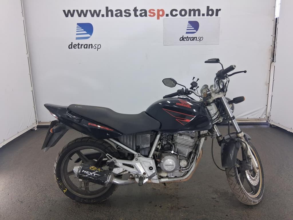 Honda CBX 250 Twister 2006, preta