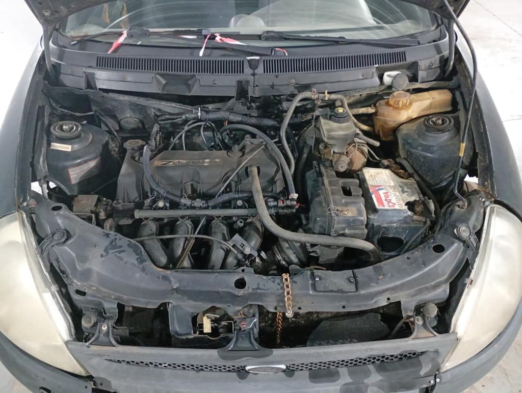 Ford KA GL 2000 — foto 2
