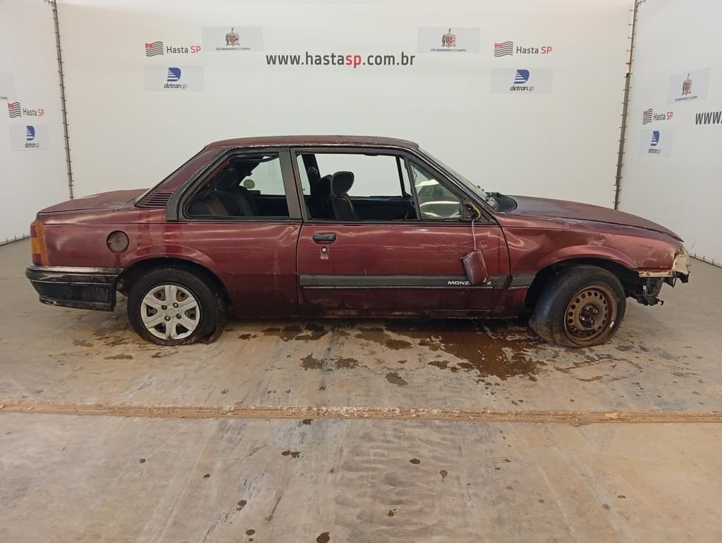 Chevrolet Monza SL EFI 1991, vermelha
