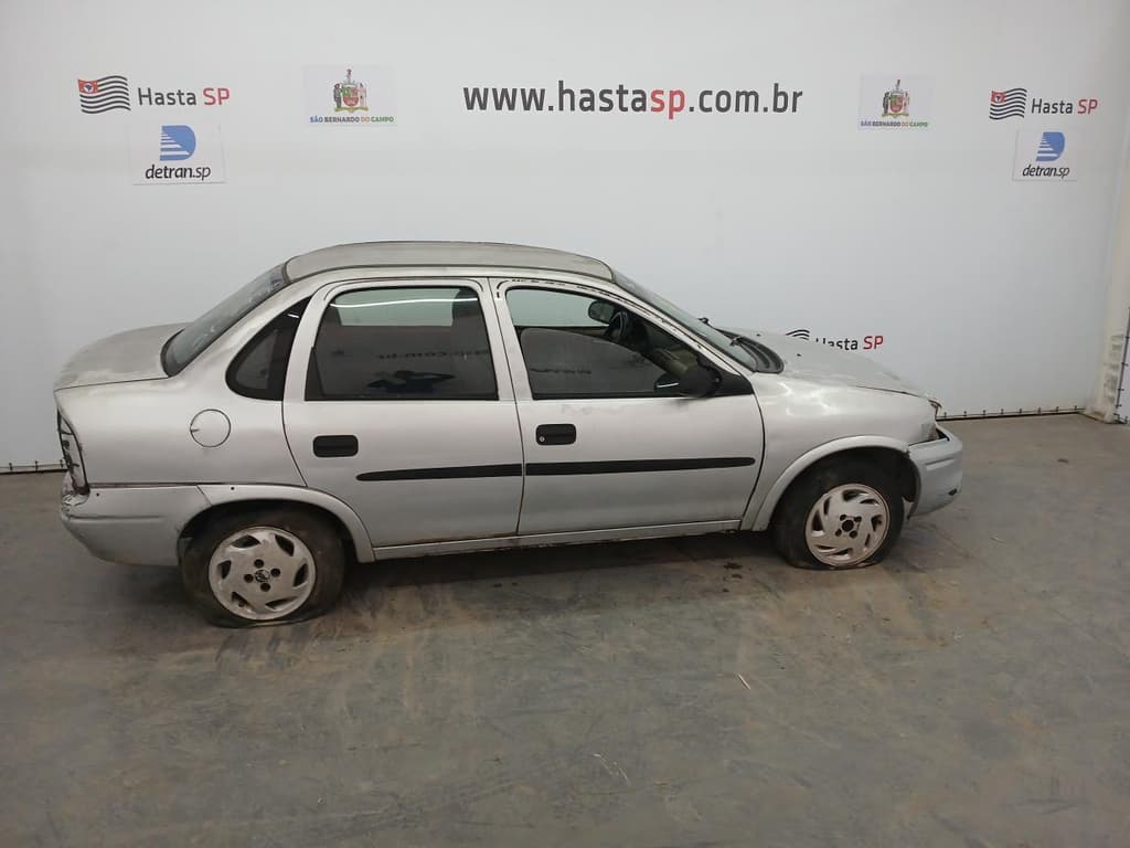Chevrolet Corsa Wind 2001, prata