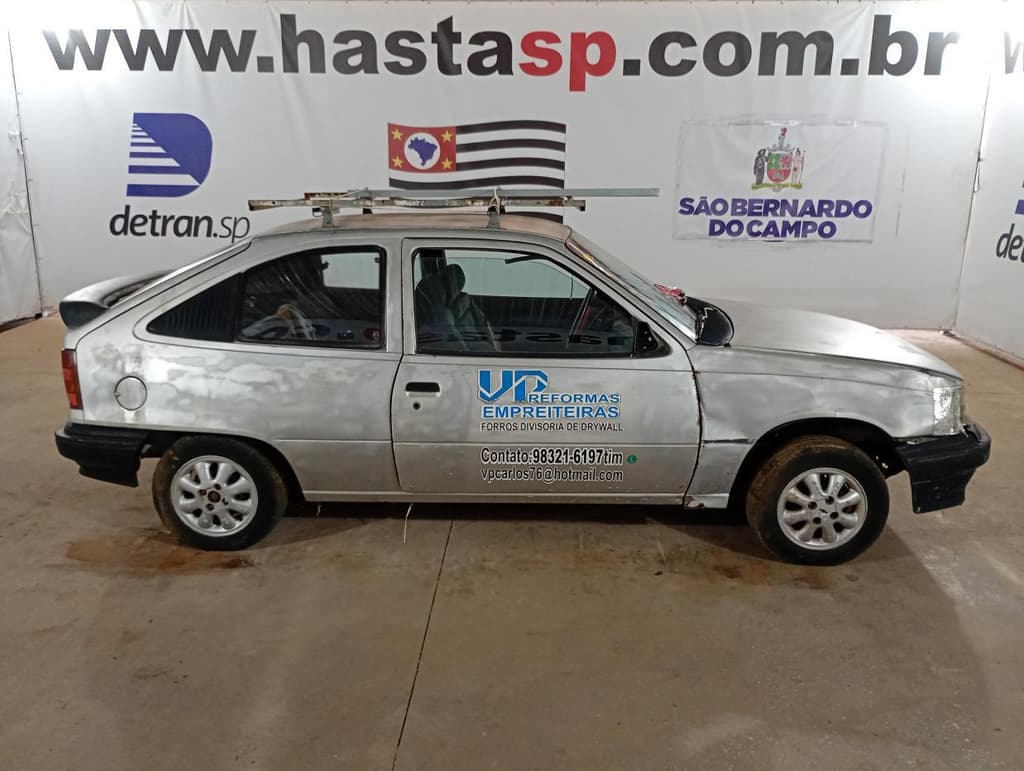 Chevrolet Kadett Turim 1991, prata