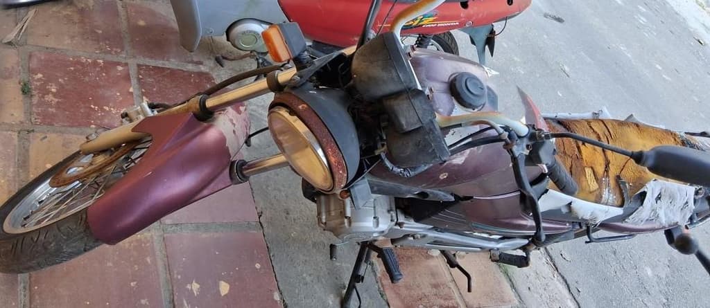 Yamaha YBR 125 2003 — foto 2