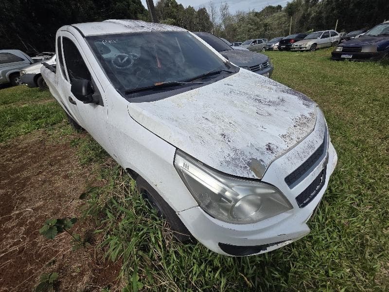 Chevrolet Montana LS 2011 — foto 1