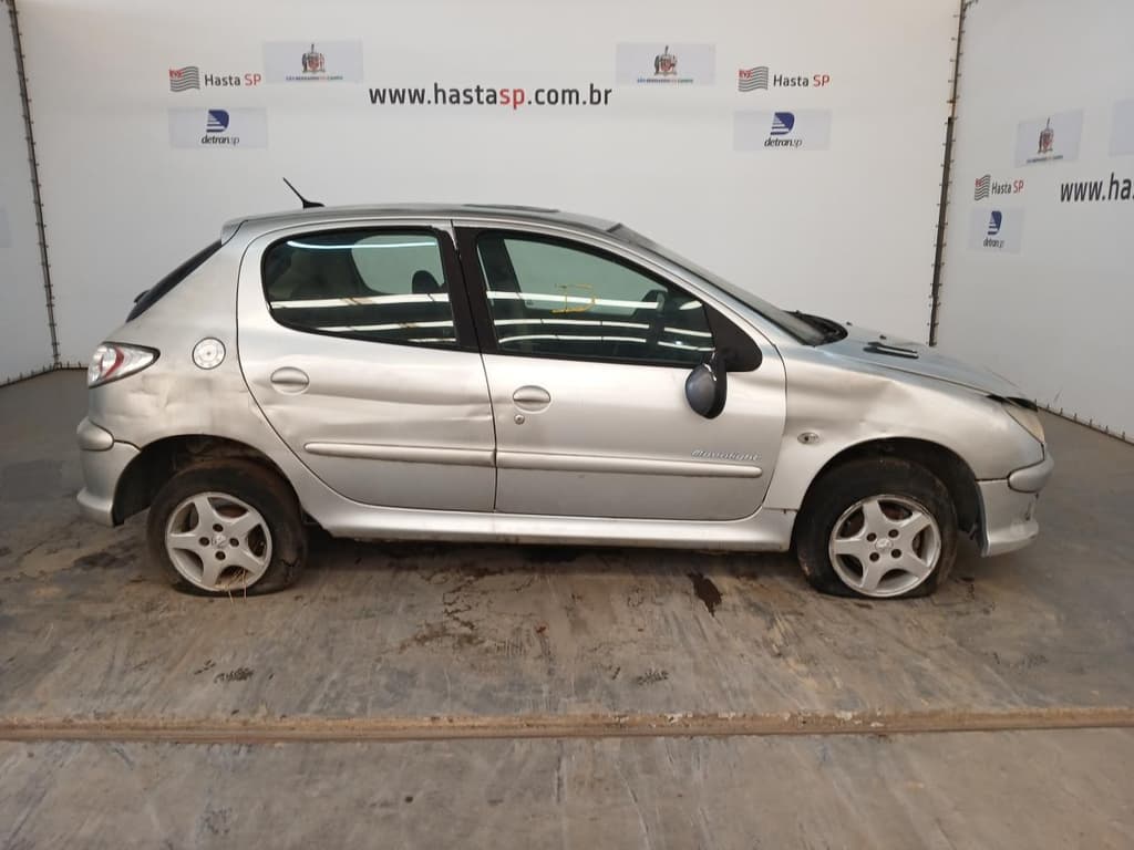 Peugeot 206 2008 — foto 1