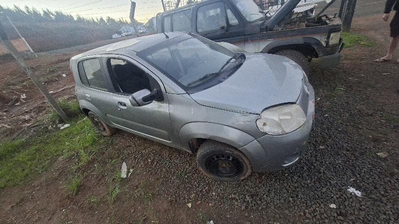 Fiat UNO Vivace 1.0 2011 — foto 1