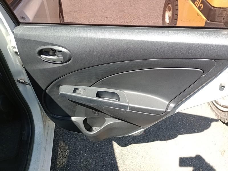 Toyota Etios 2019 — foto 21