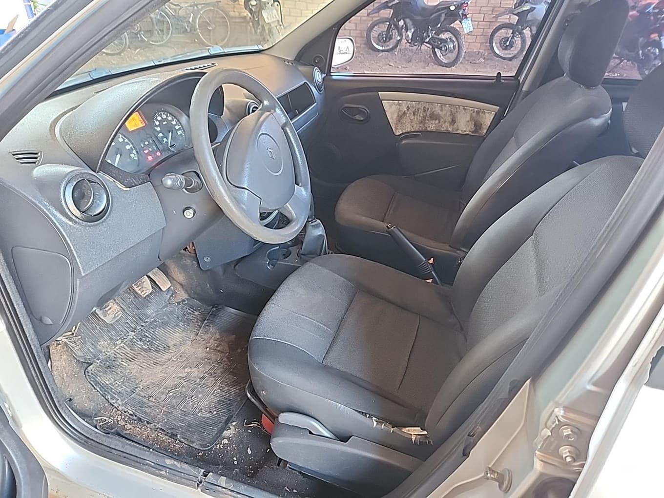 Renault Logan EXP 16 2008 — foto 9