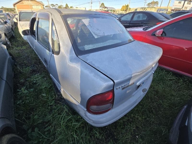 Chevrolet Corsa Milenium 1999 — foto 8