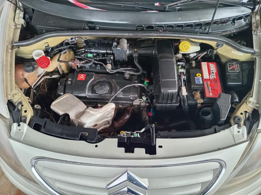 Citroën C3 GLX 14 Flex 2012 — foto 2