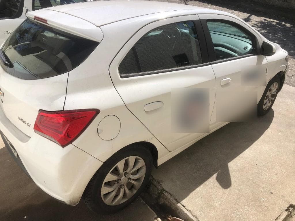 Chevrolet Onix 2017 — foto 3
