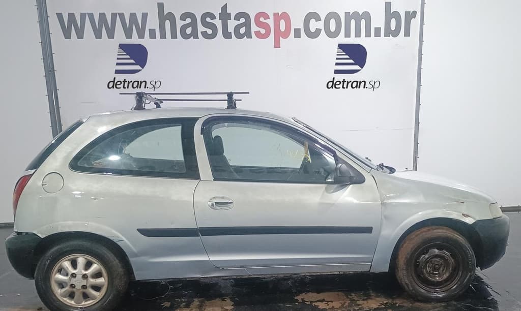 Chevrolet Celta 2001 — foto 1