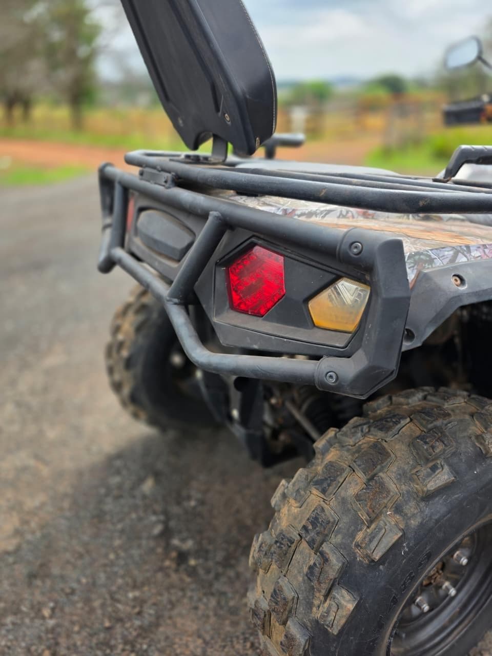 Quadriciclo Hisun Delphi Forge 550cc 4X4 - 2015