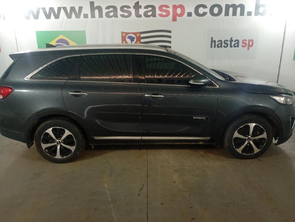 Kia Sorento 2016 — foto 3