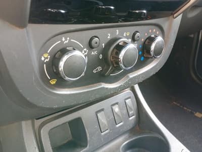 Renault Oroch 2022 — foto 15