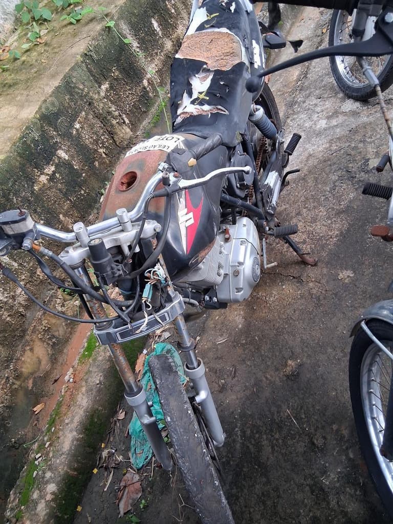Suzuki En125 YES 2008