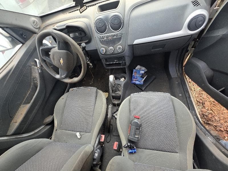Chevrolet Montana LS 2014 — foto 3