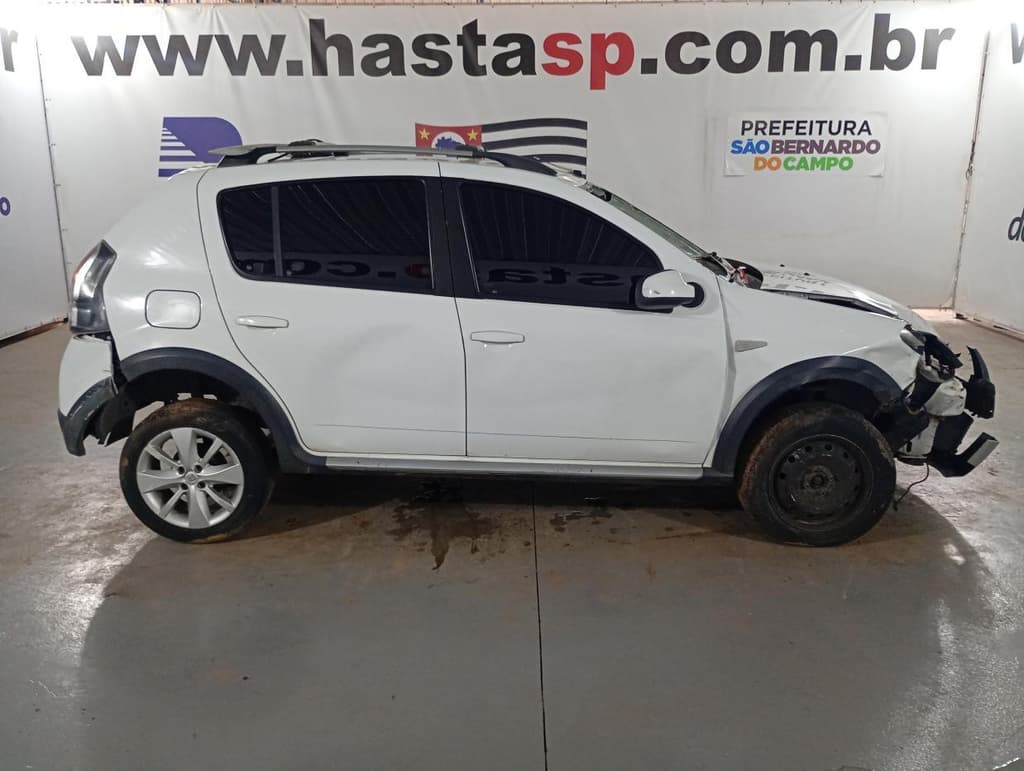 Renault Sandero STW 16hp 2014 — foto 5