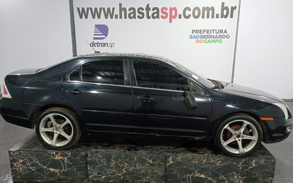 Ford Ford Fusion 2008, preta