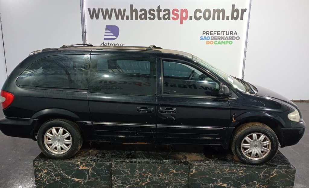 Chrysler Gcaravan LTD 2005, preta