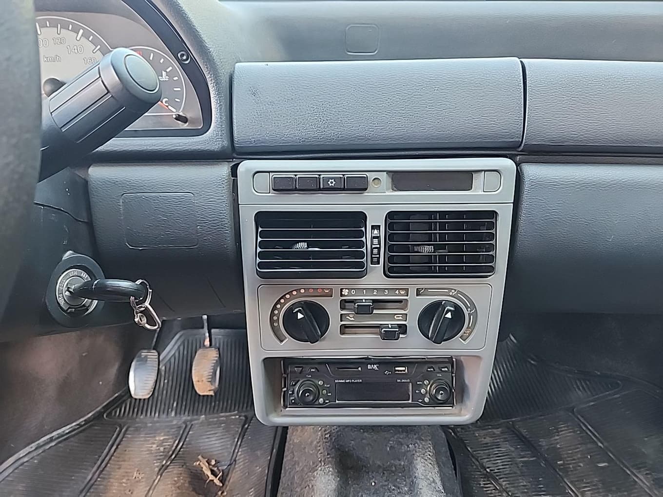Fiat UNO Mille Economy 2012 — foto 2