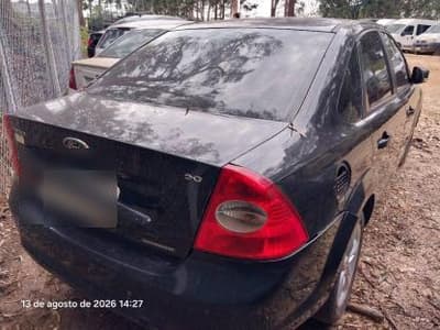 Focus Sedan 2.0 2010 — foto 4