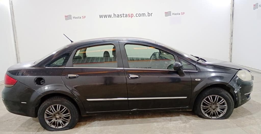 Fiat Linea Essence Dual 2012, preta