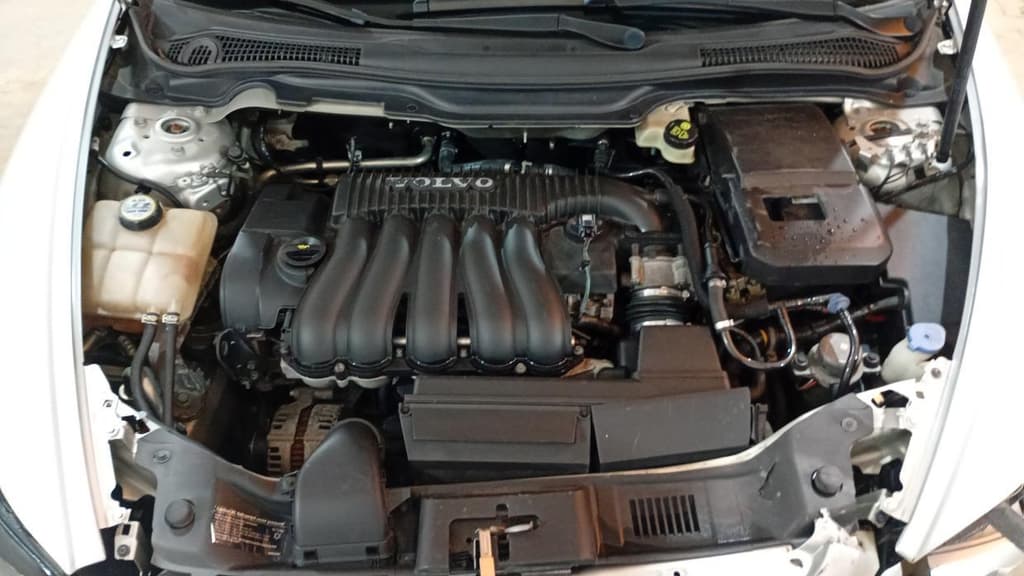 Volvo C30 2.4l 2008 — foto 6