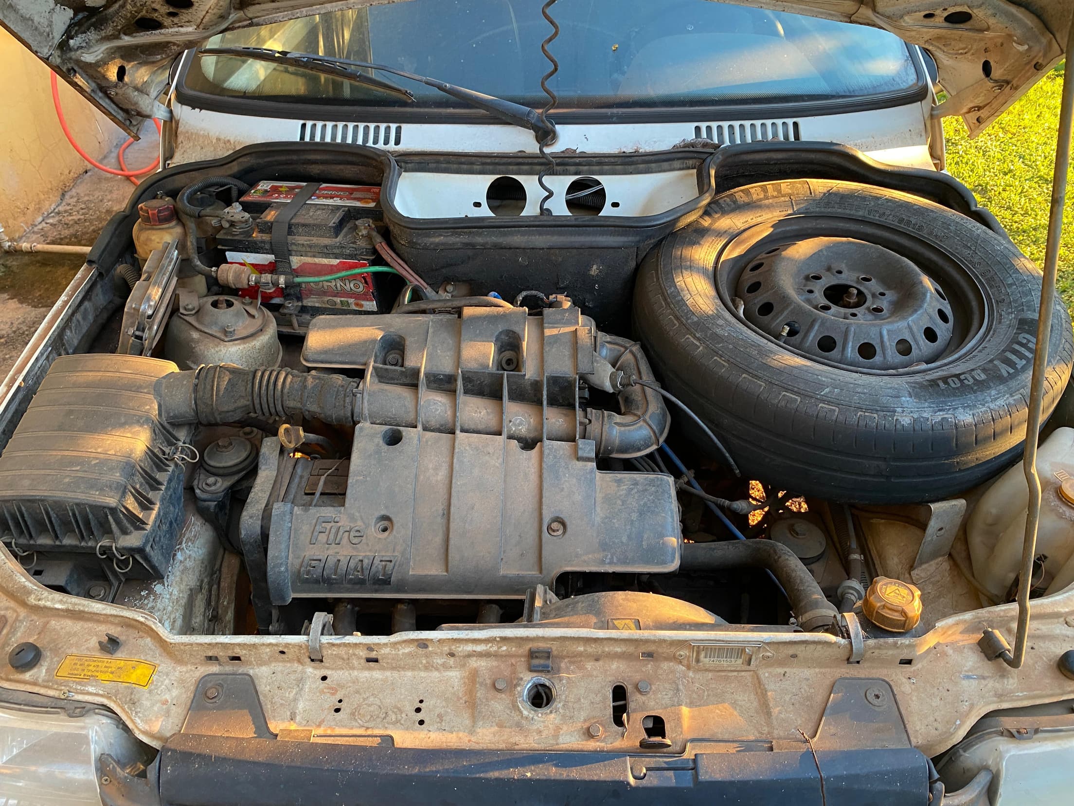 Fiat Uno 2008, branca