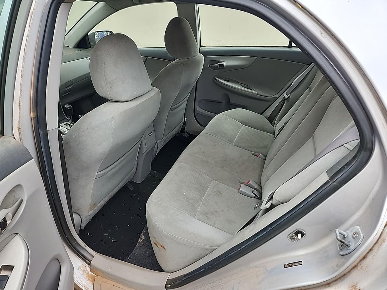 Toyota Corolla LE 2010 — foto 9