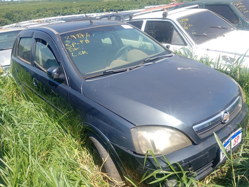 Chevrolet Corsa Hatch Premium 2009, cinza
