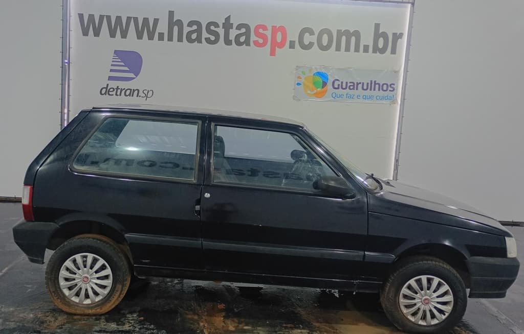 Fiat UNO Mille Fire Flex 2006, preta