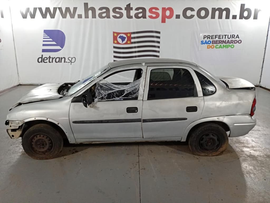 Chevrolet Corsa Classic 2004 — foto 3