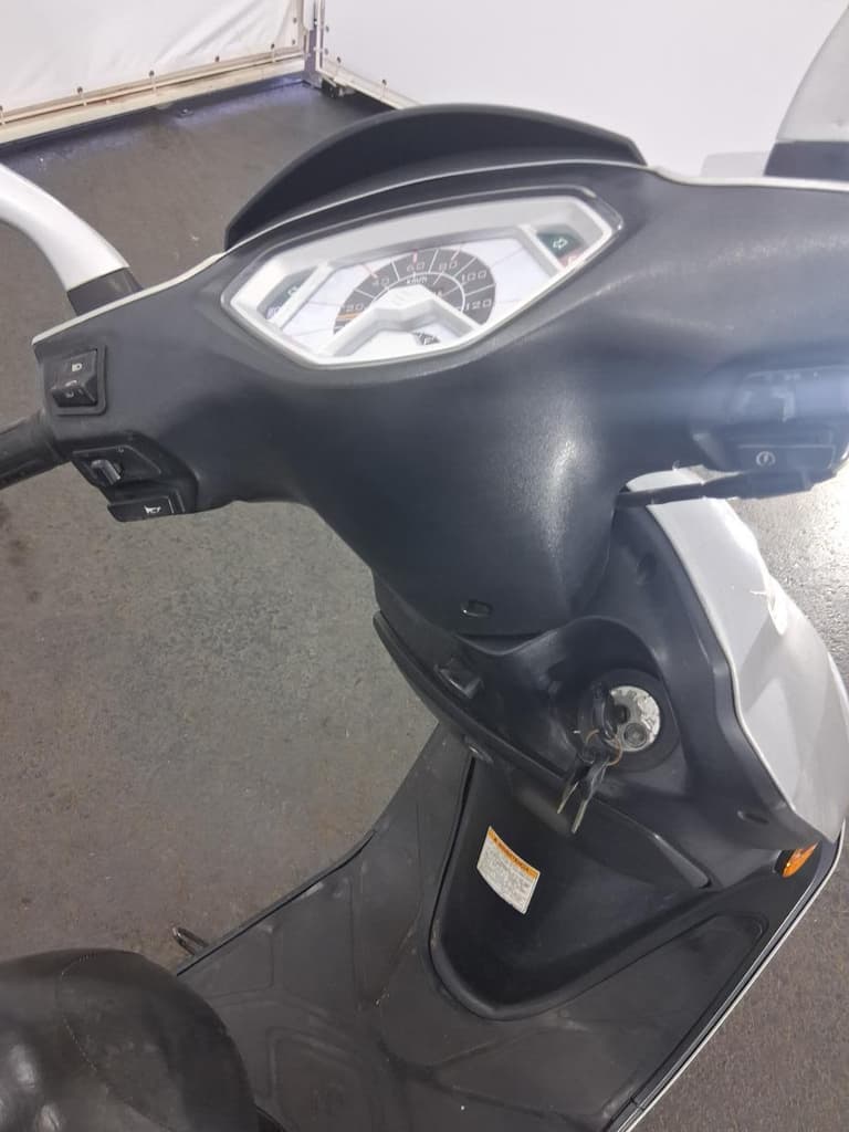 JTA Suzuki Burgman I 2012 — foto 5