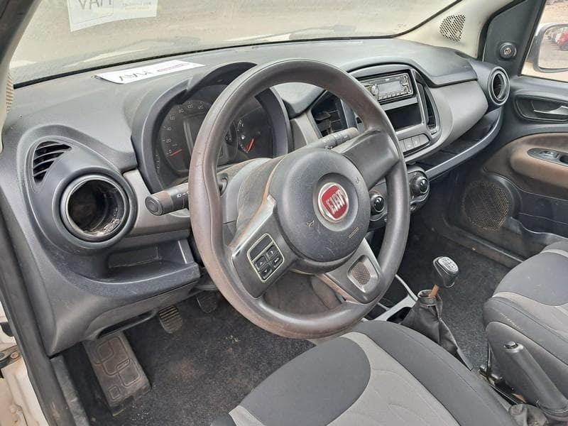 Fiat Uno 2021 — foto 15