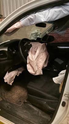 Toyota Hilux Cdsr A4fd (batido), 2022 — foto 3