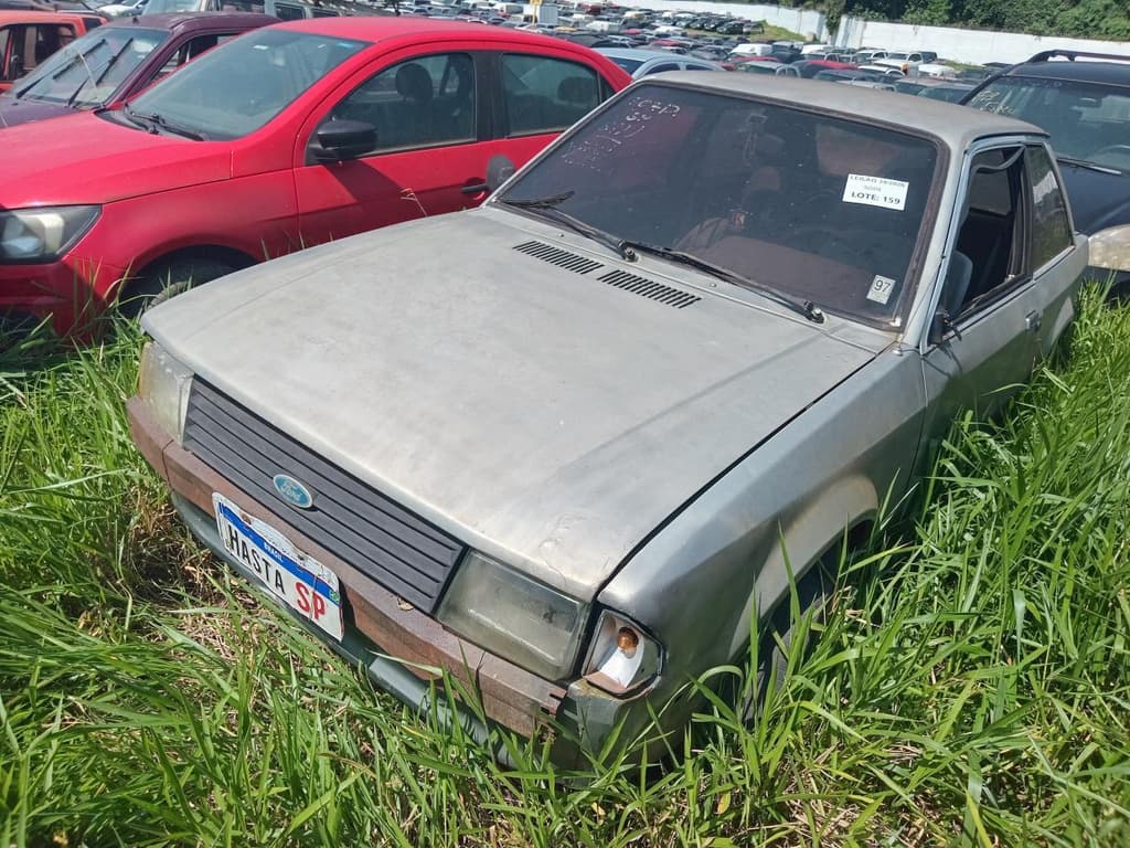 Ford Escort GL _2P 1984, verde