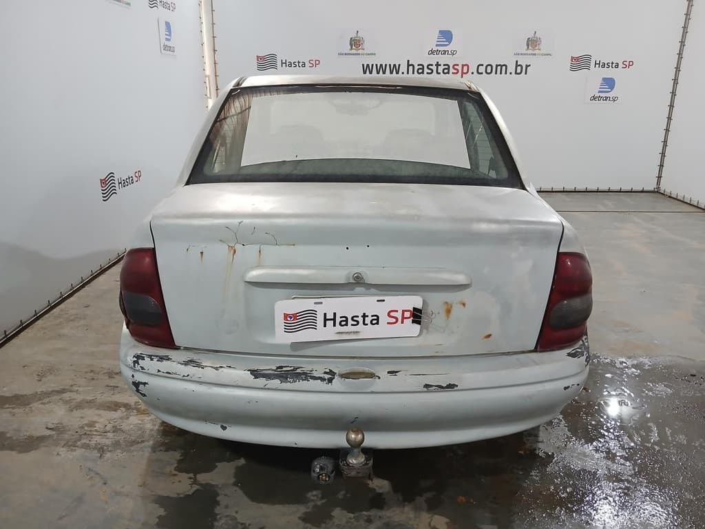 Chevrolet Corsa Mileniun 2002 — foto 3