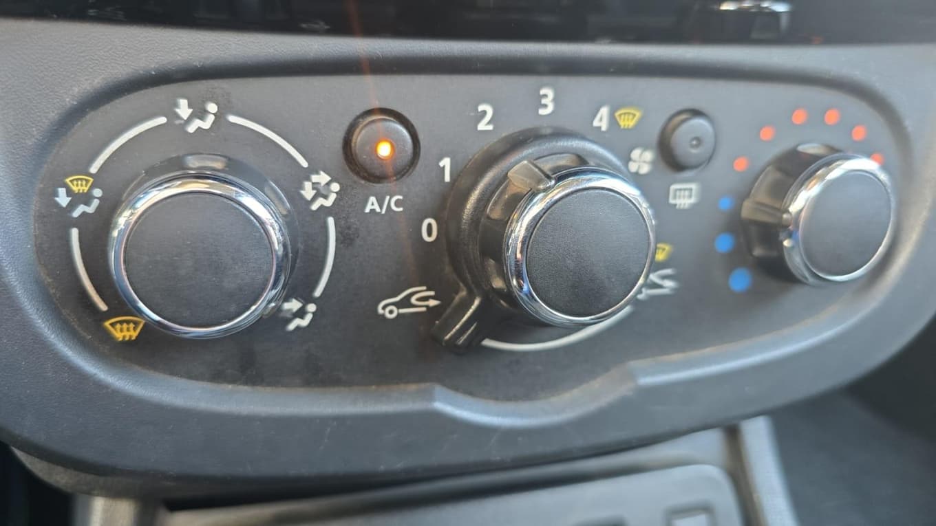 Renault Oroch 16 4X2 2018 — foto 11