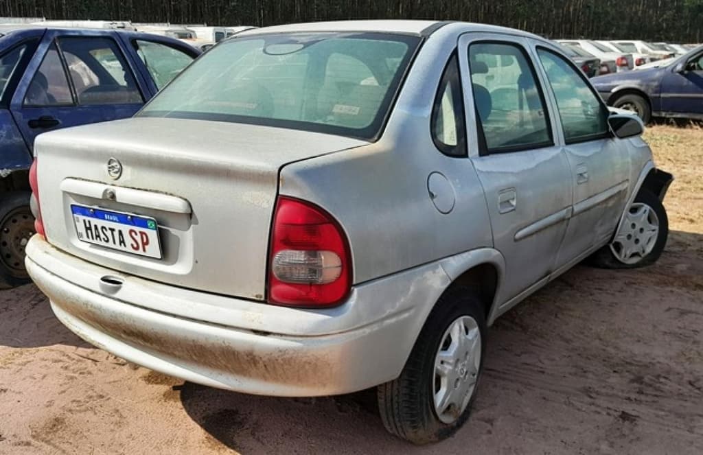 Chevrolet Corsa Classic 2003 — foto 1