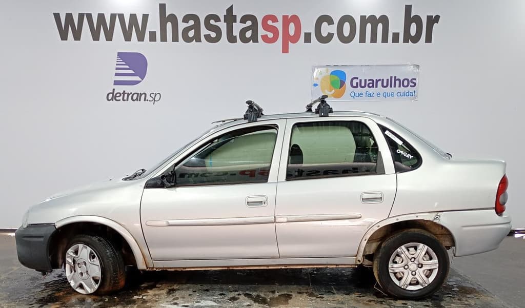 Chevrolet Corsa Milenium 2001 — foto 2