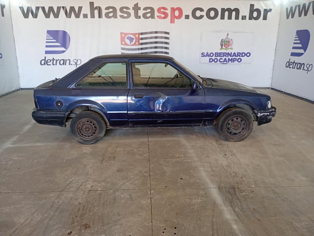 Ford Escort 1.0 Hobby 1996 — foto 1
