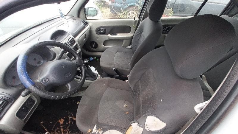Renault Clio PRI 10 16vh 2004 — foto 4