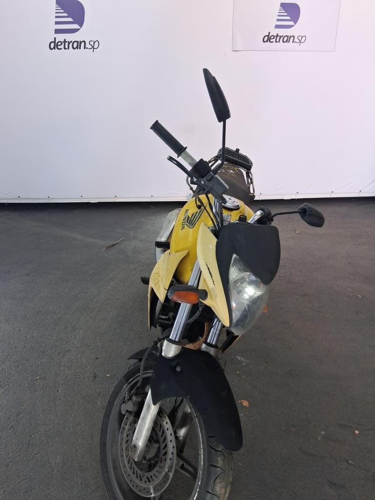 Honda CB 300r 2010 — foto 3