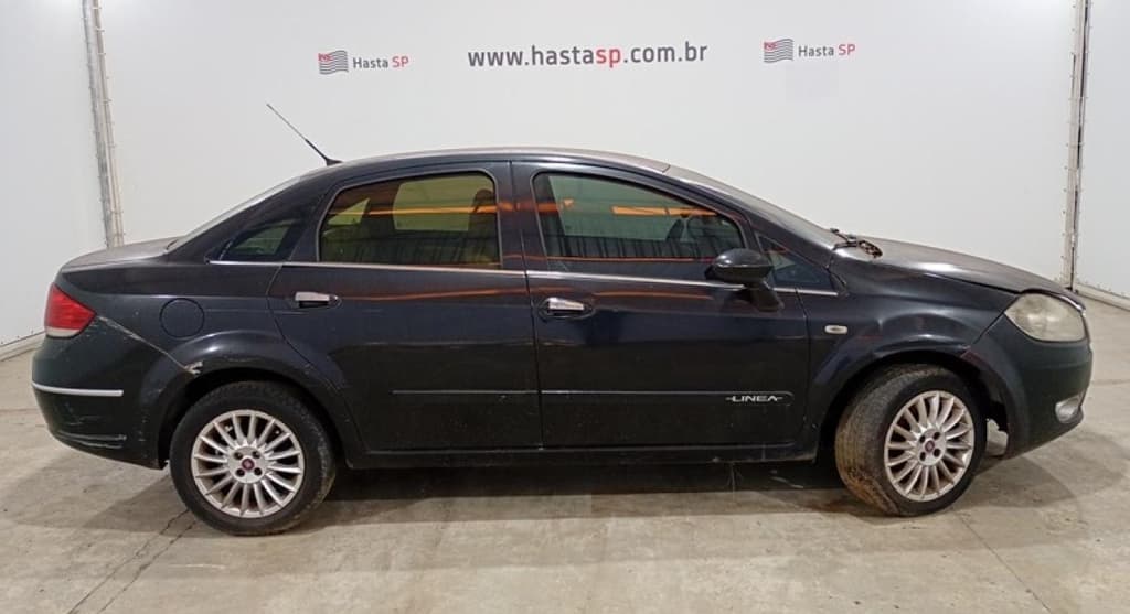 Fiat Linea Absolute Dual 2010, preta