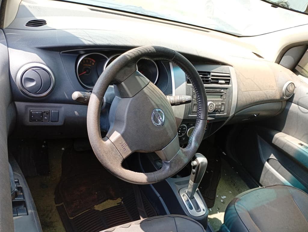 Nissan Livina 18sl 2012 — foto 6