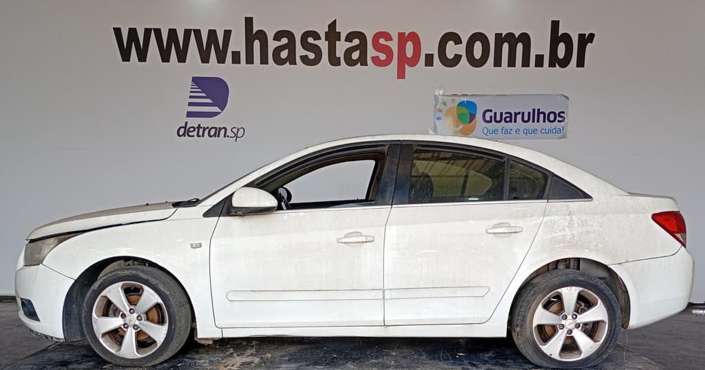 Chevrolet Cruze 2013 — foto 2
