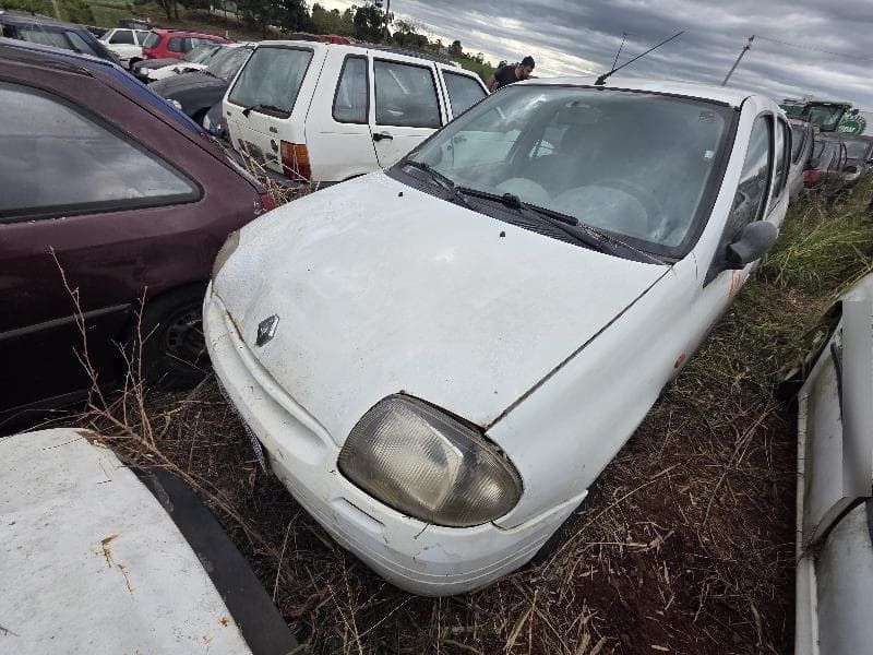 Renault Clio RN 1.0 16V 2002 — foto 1