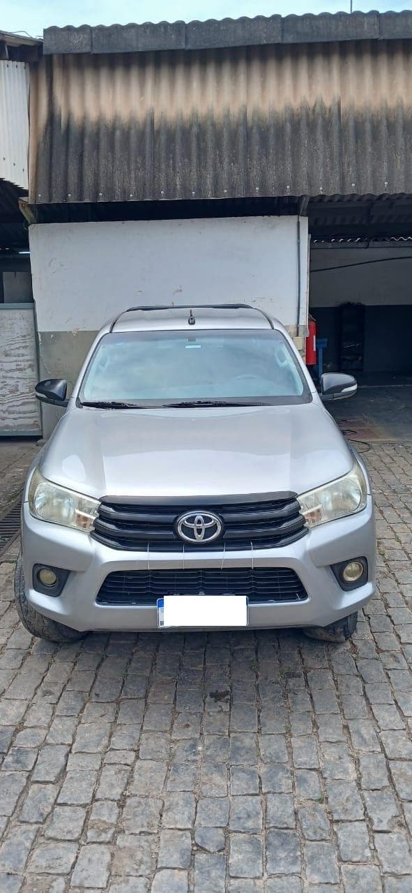 Toyota Hilux 2017 — foto 7