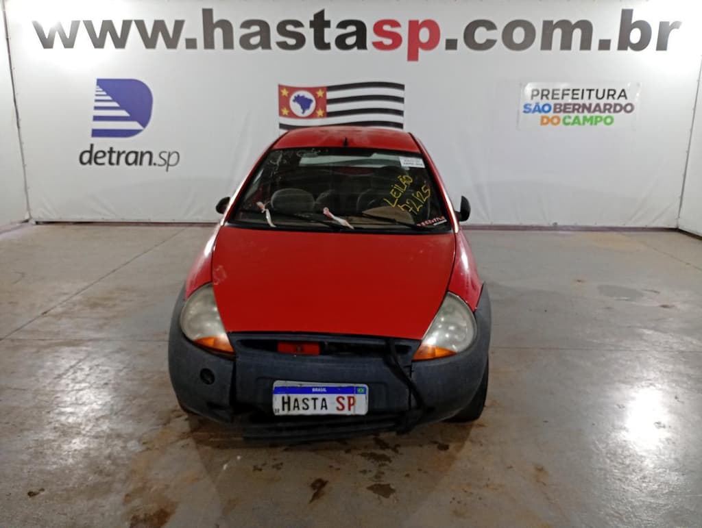 Ford KA GL 2000, vermelha